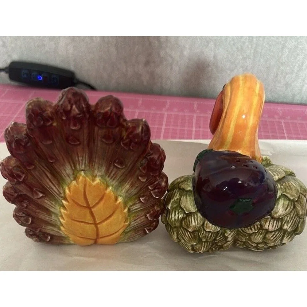 Dept 56 Turkey Veggie Figural Salt & Pepper Shakers Thanksgiving Holiday Dinner